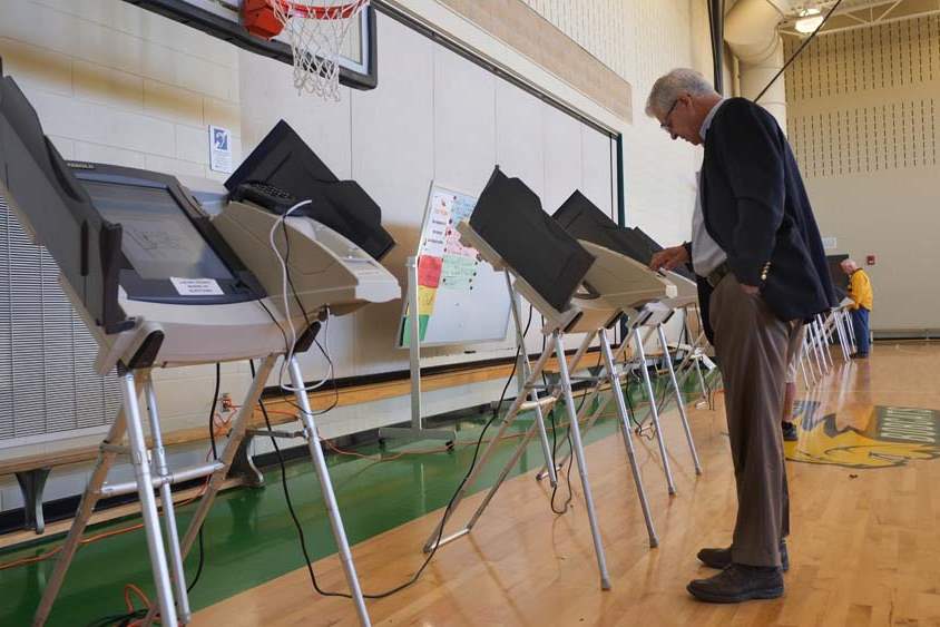 CTY-toledovotes03p-Mike-Vanderhorst