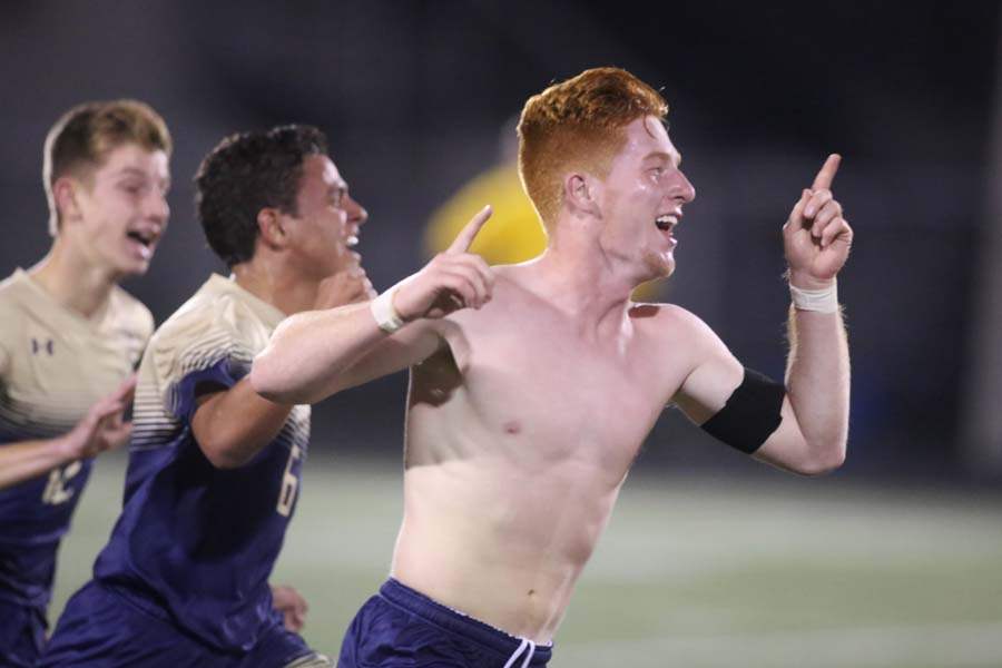 AWSJohnsccr04-sjj-Buesher-no-shirt