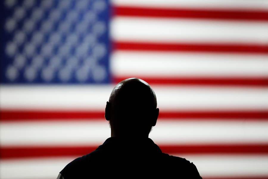 SPT-TChristianVolley6p-PAUL-BARNEY