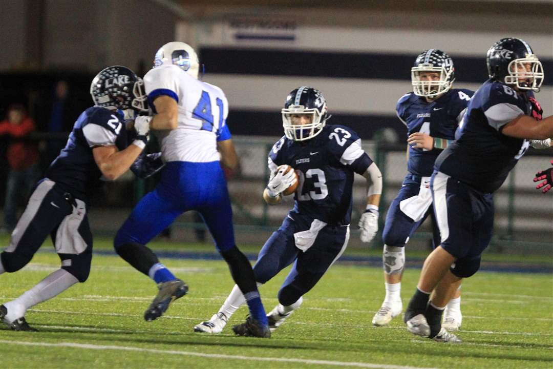 LakeFoot7p-Duncan-run