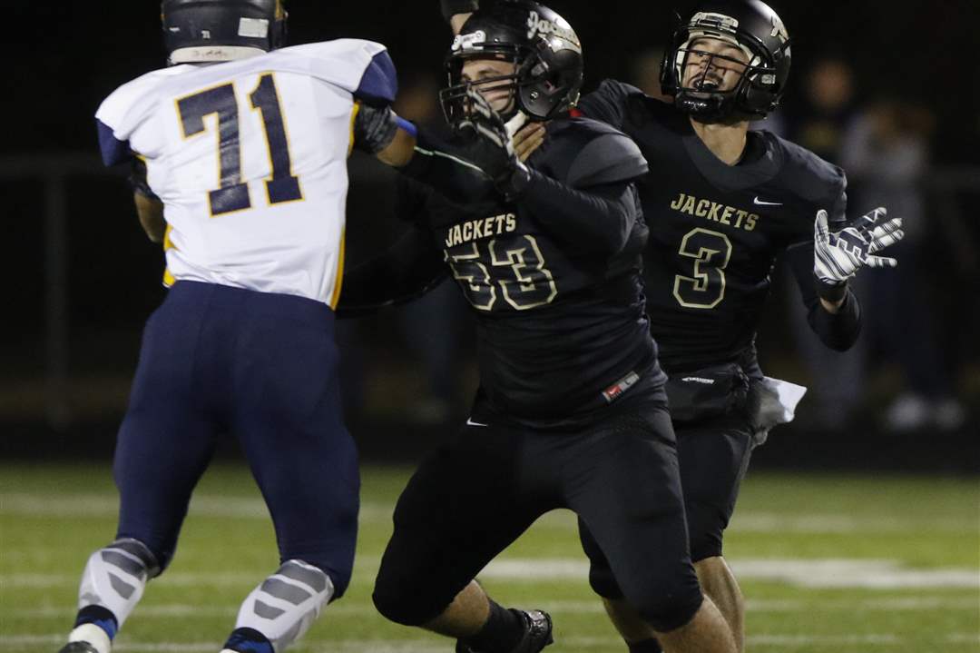 SPT-Perrysburgfball07p-Hafner-pass