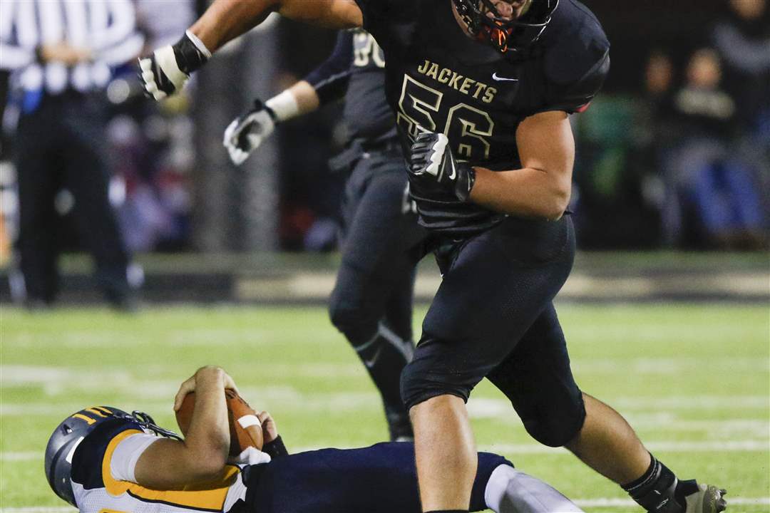 SPT-Perrysburgfball07p-Westfall-sack