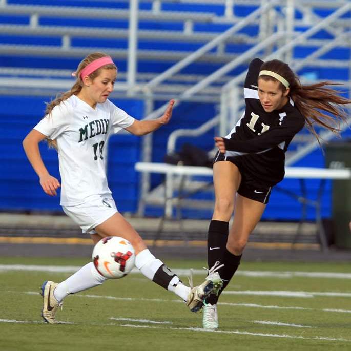 IN PICTURES: Medina vs. Perrysburg girls soccer - The Blade
