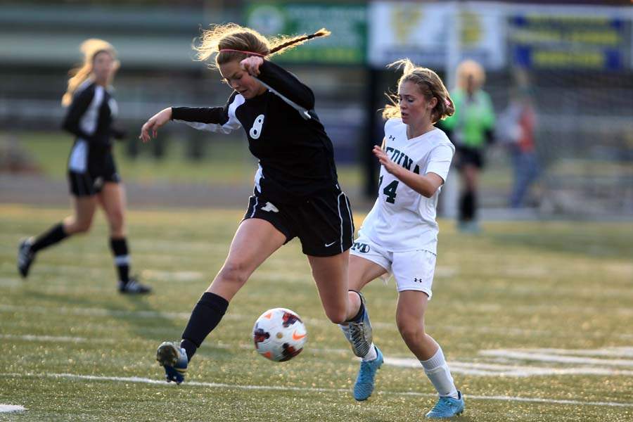 Pburggirlsoccer08p-pbrg-morse-kick