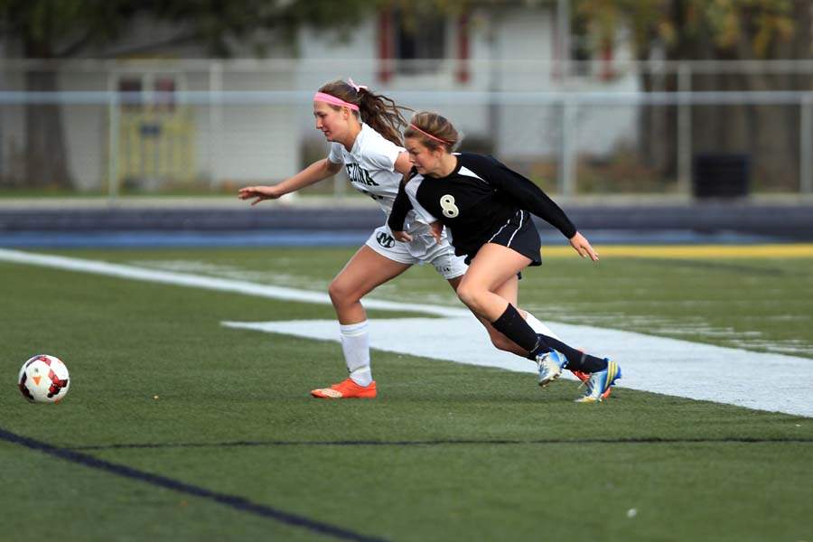 Pburggirlsoccer08p-pbrg-morse-race
