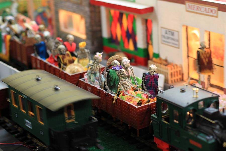 SOC-dead07p-Decorations