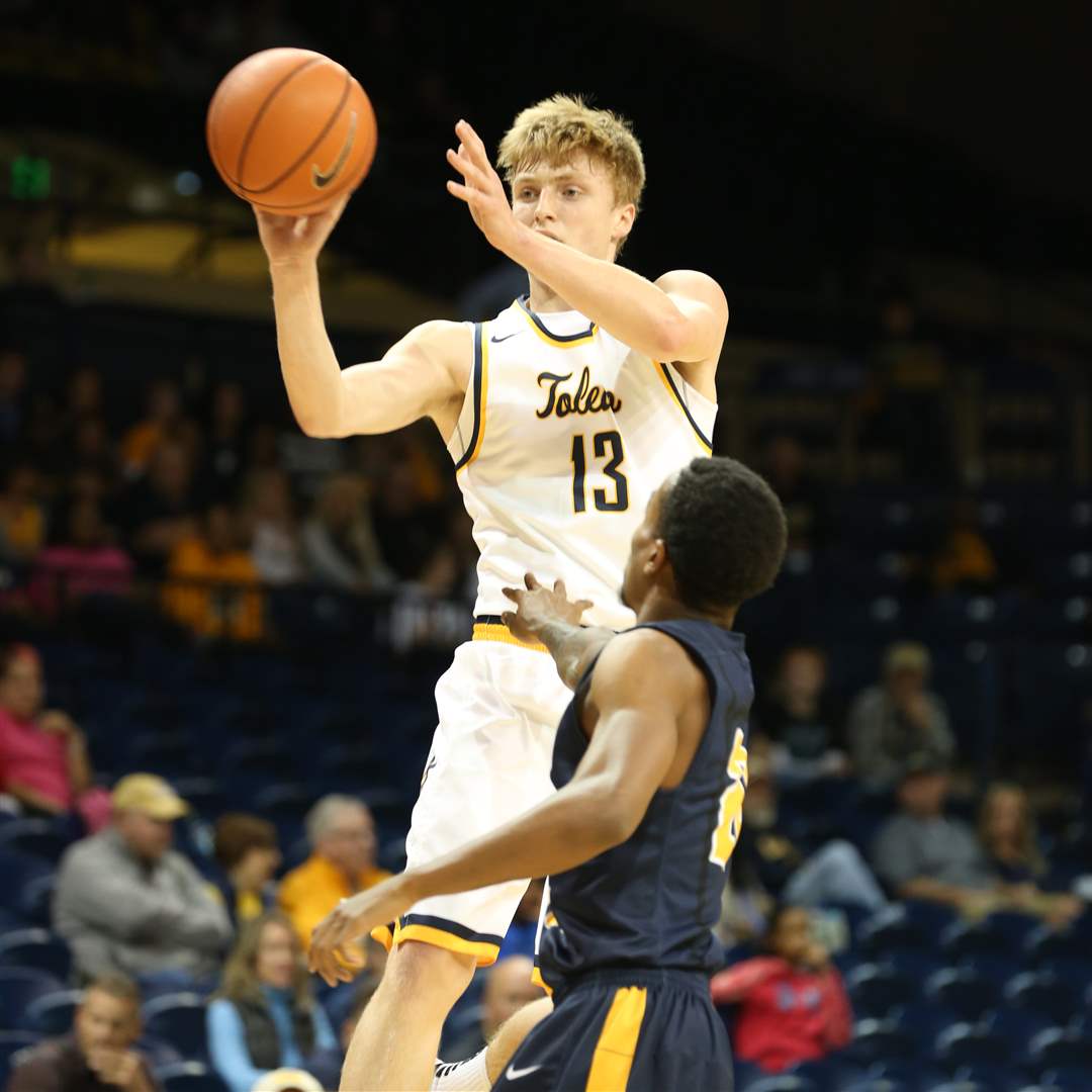 SPT-UThoops15-Sanford-pass