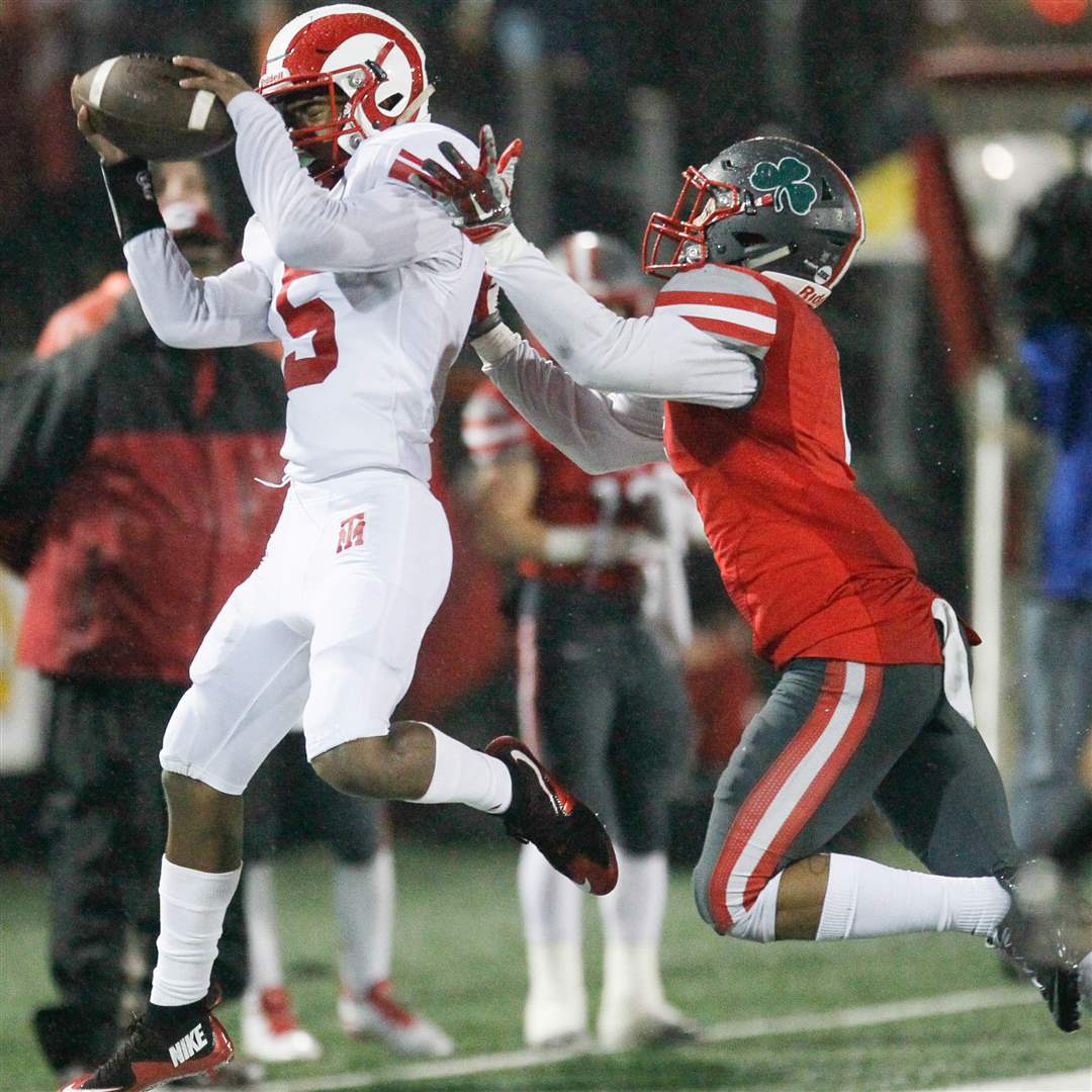 SPT-cchsfb27p-wade-defends