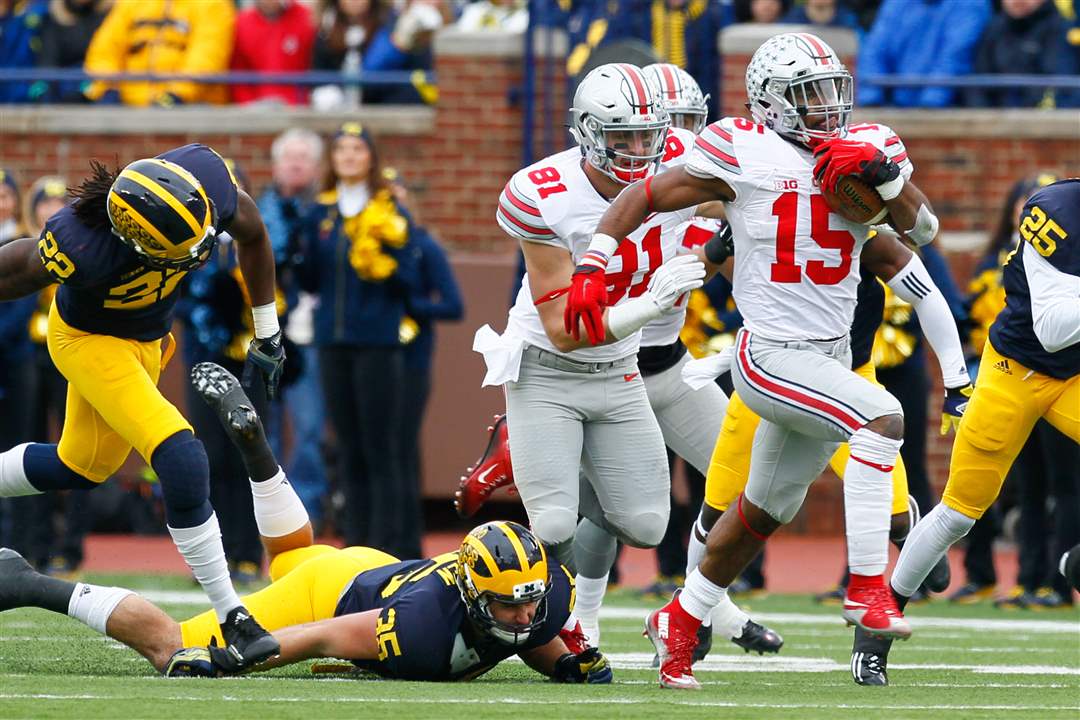 SPT-OhioStateMichigan-Zeke-breakaway