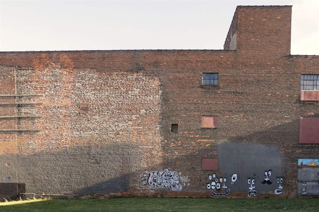 CTY-mural01pThe-urban-landscape-Adams-St