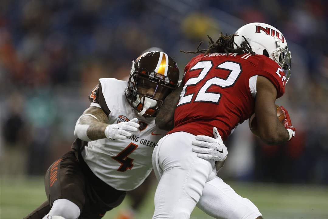 SPT-BGfootball5p-Hardy