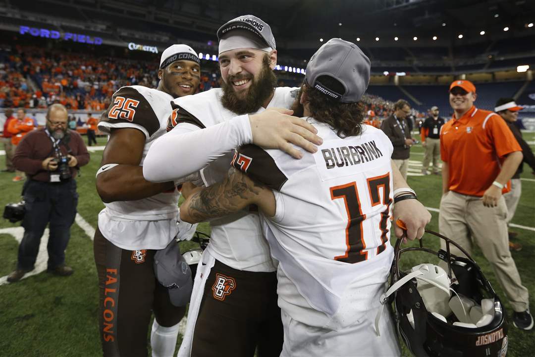 SPT-BGfootball5p-ballew