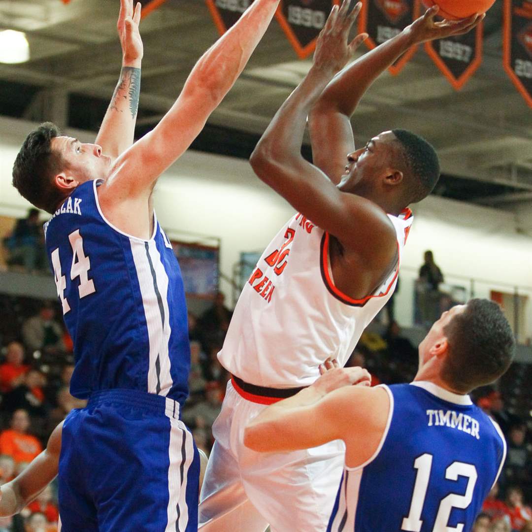 IN PICTURES Bowling Green men beat Drake The Blade