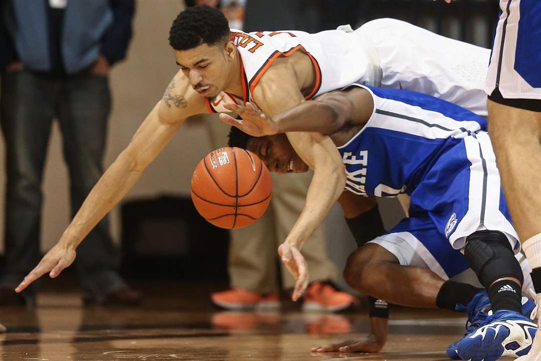 IN PICTURES Bowling Green men beat Drake The Blade