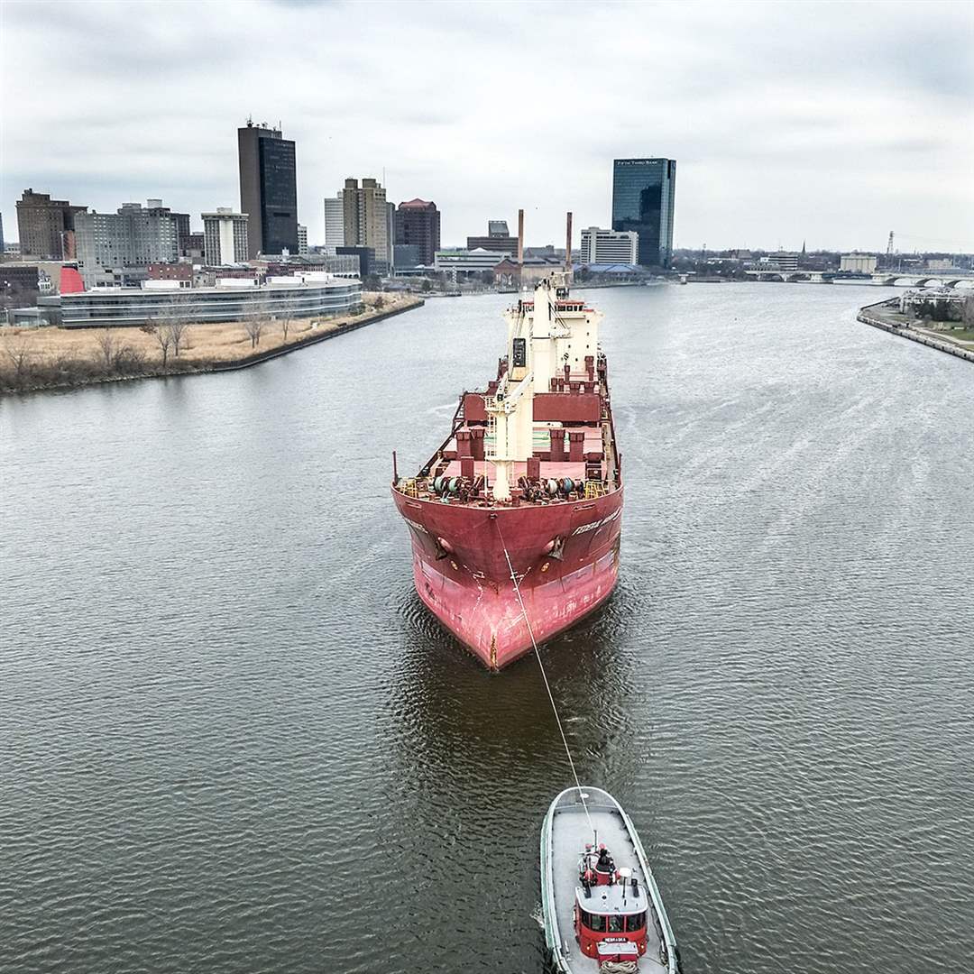 The-tug-boat-Nebraska-h