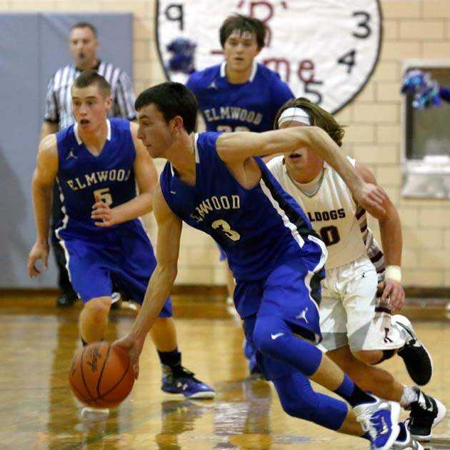SPT-NBCboysbball16p-elmwood-lentz-dribble