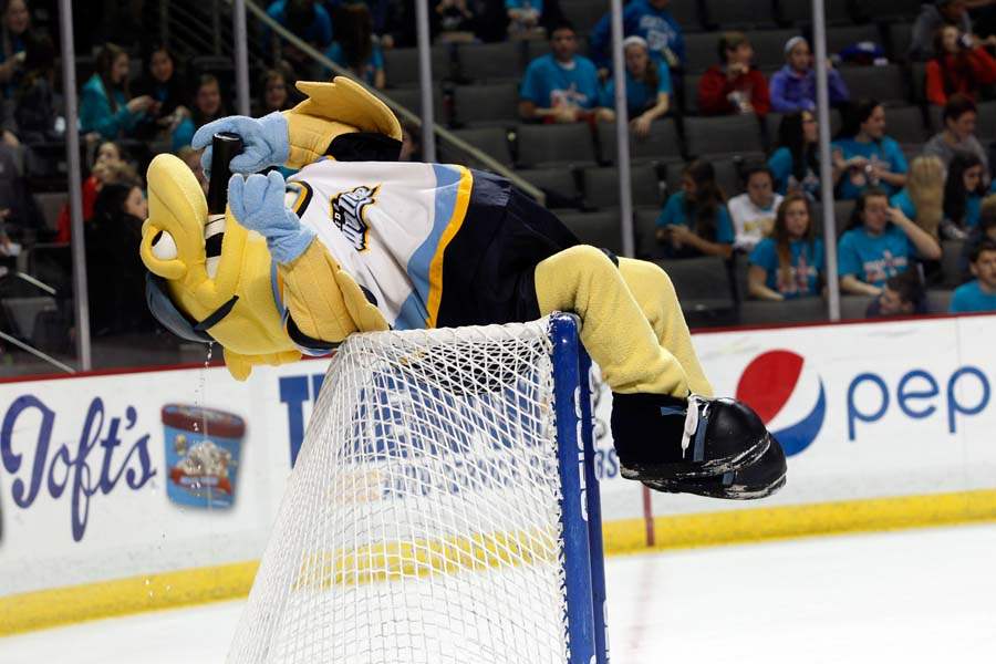 Walleye17p-spike-water