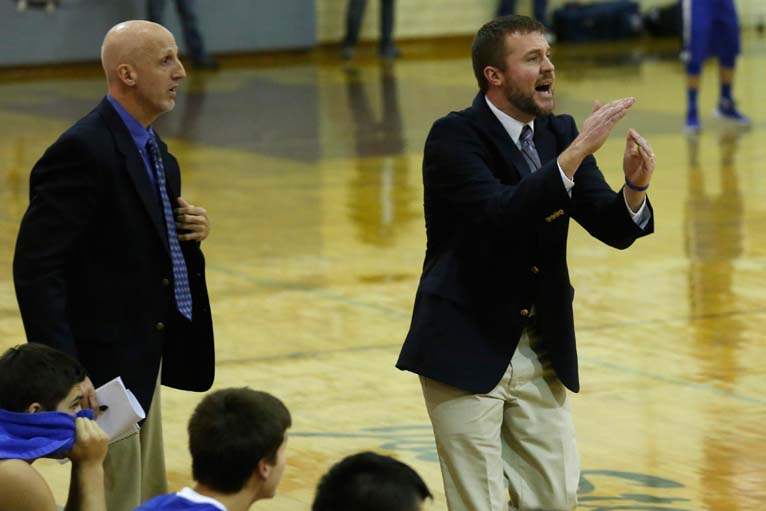 SPT-NBCboysbball16p-Elmwood-coach-Ty-Traxler