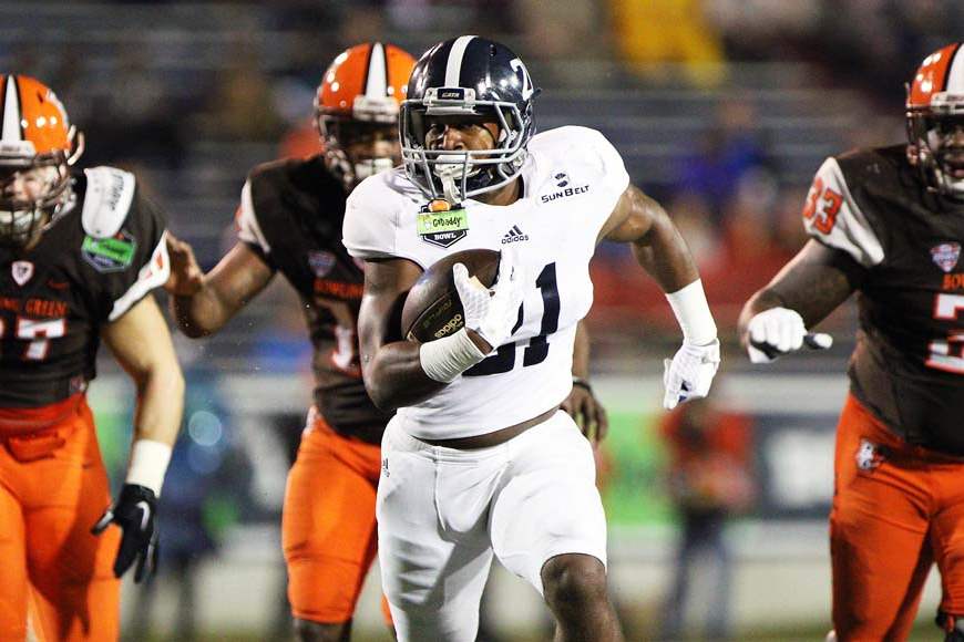 GoDaddy-Bowl-Football-FIELDS-TD