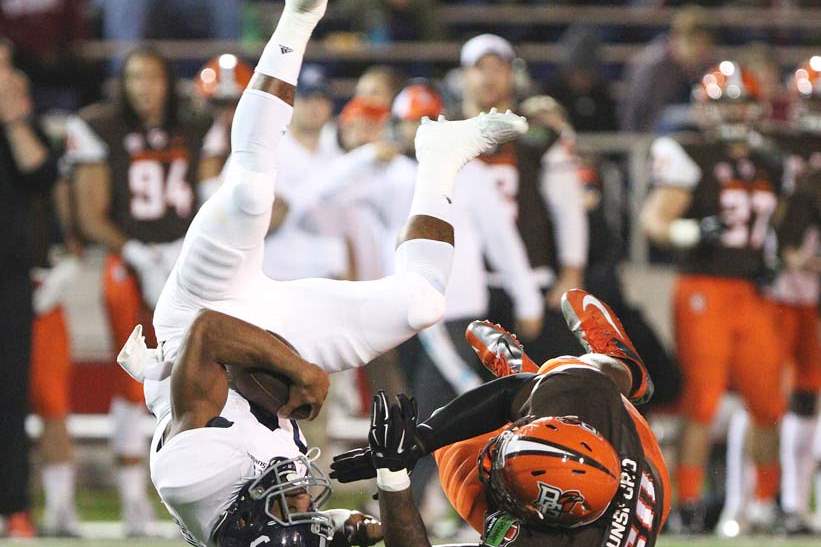 GoDaddy-Bowl-Football-LUNSFORD-VS-BREIDA