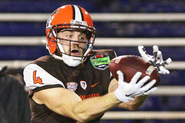 GoDaddy-Bowl-Football-DIETER