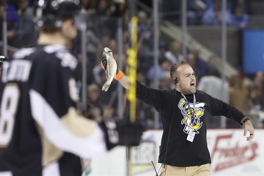 IN PICTURES Walleye 4, Nailers 1 The Blade