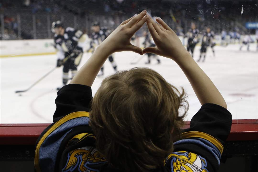 IN PICTURES Walleye 4, Nailers 1 The Blade