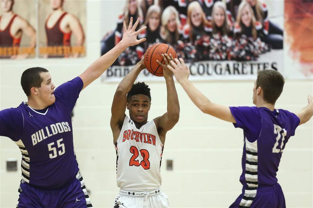 SPT-BoysBasketball30p-bolden