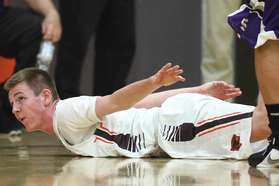 SPT-BoysBasketball30p-fries