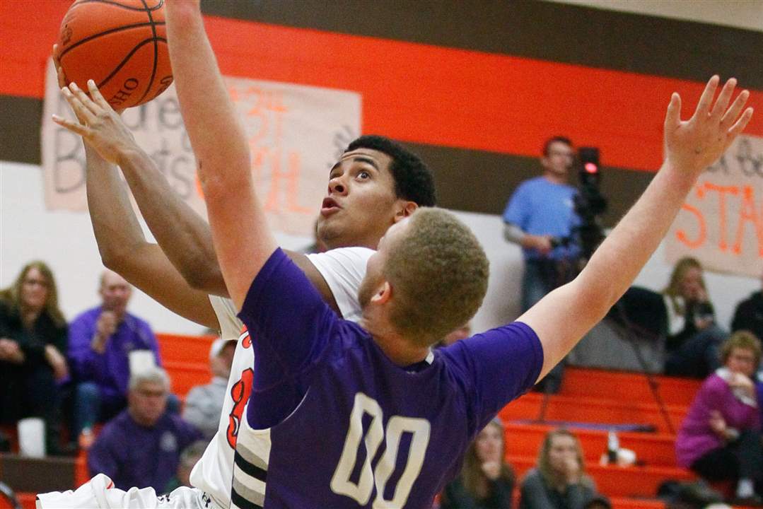 SPT-BoysBasketball30p-marshall