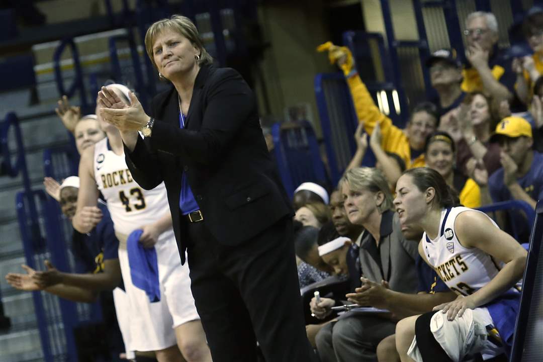 SPT-UTWbball30p-applause