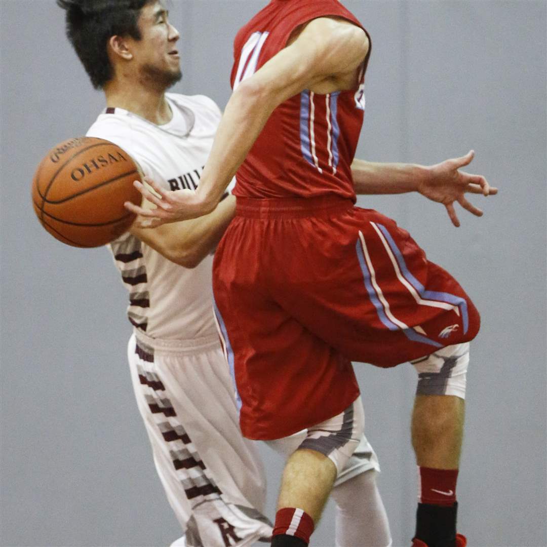 SPT-EastwoodRossford8p-boos-pass