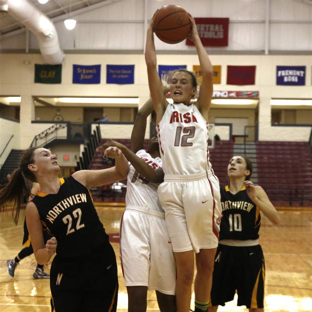 SPT-GirlsBball20p-hanenkrath