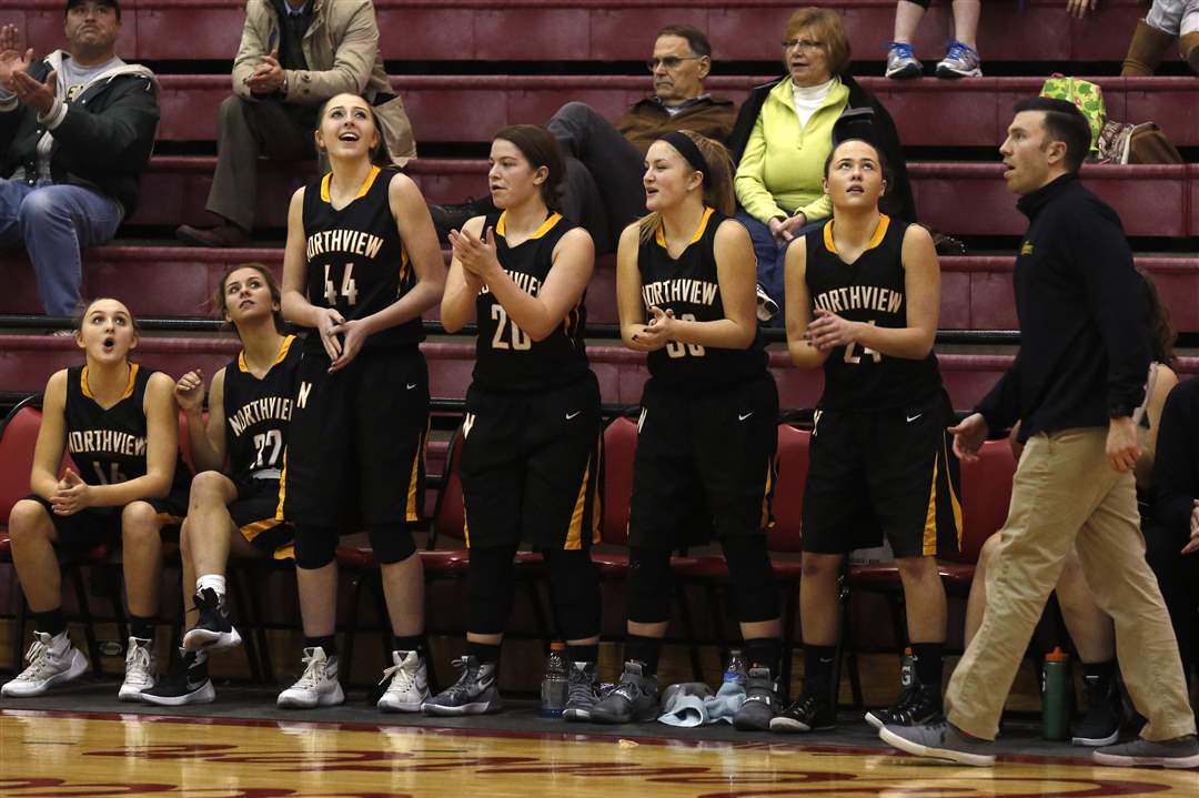 SPT-GirlsBball20p-bench