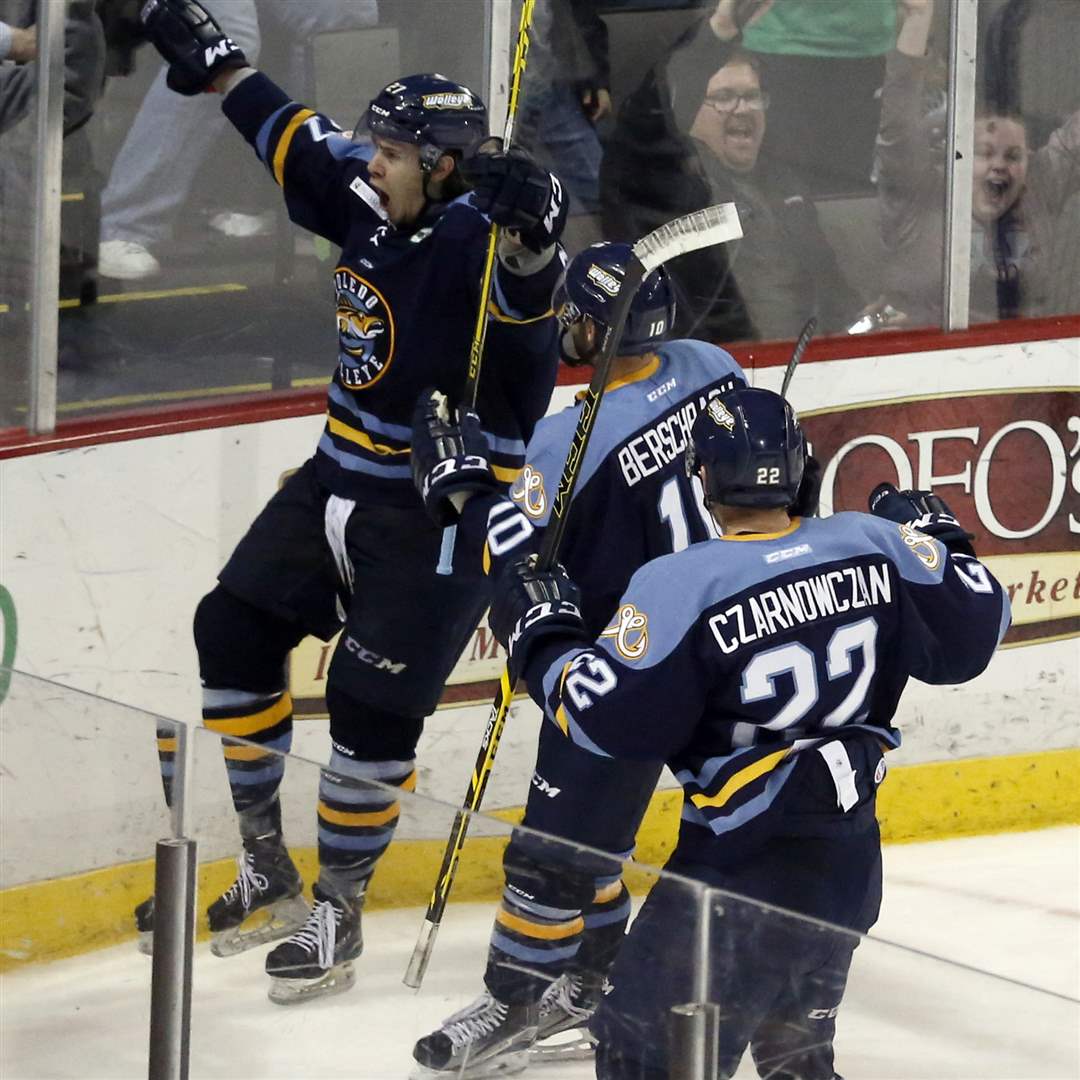 SPT-Walleye01pcelebrate