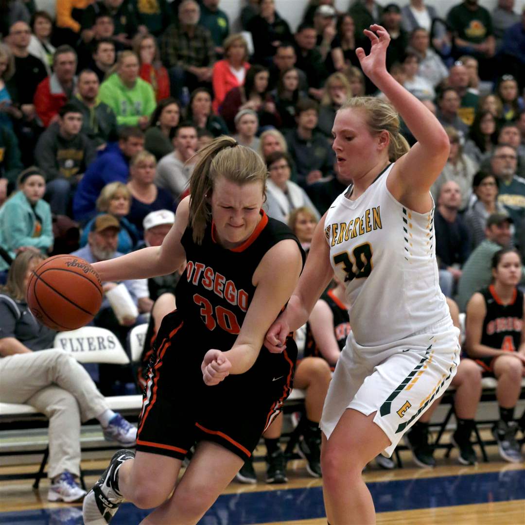 Forshey-dribbles-2-27