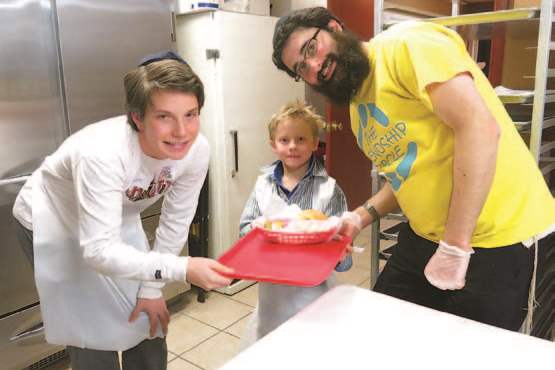 Chabad-House-cafe-night