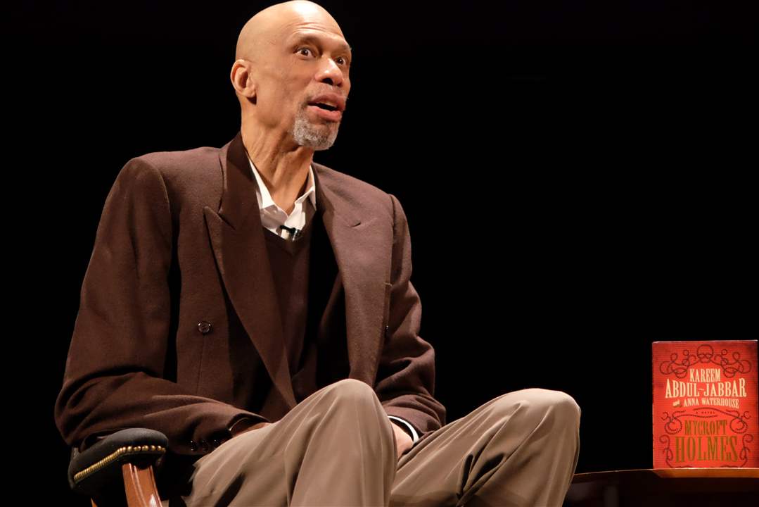 Kareem-Abdul-JabbarKareem-Abdul-Jabbar-spea
