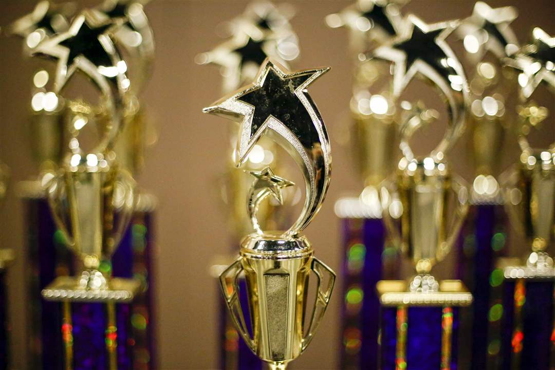 CTY-cheerevent06pMoreTrophies