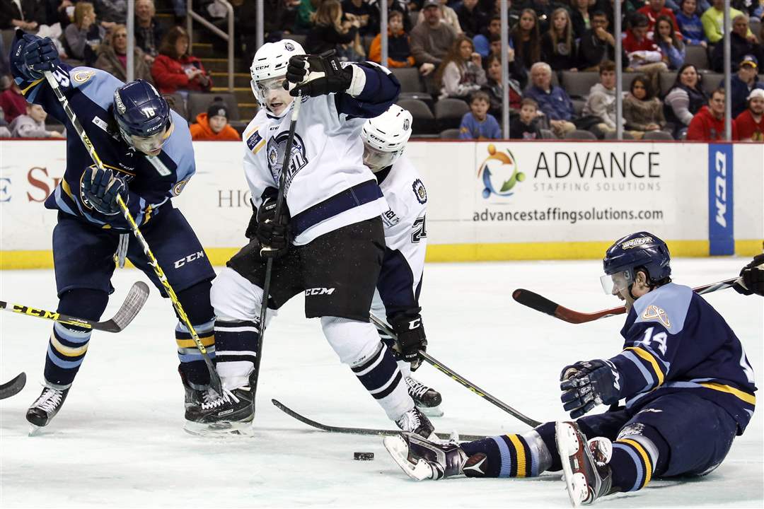 Walleye-players-3-19