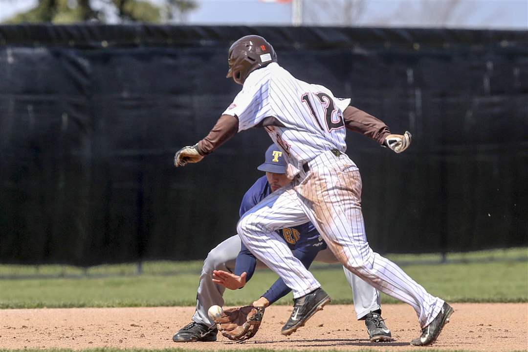 IN PICTURES: Bowling Green sweeps Toledo - The Blade