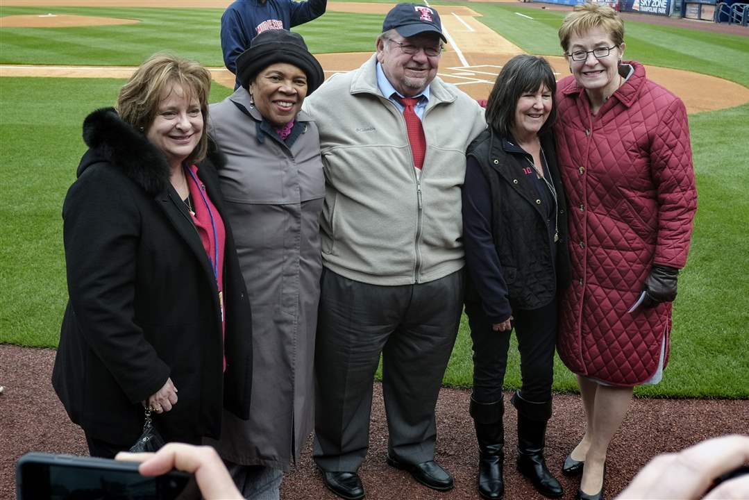 CTY-OPENINGDAY8-commissioners