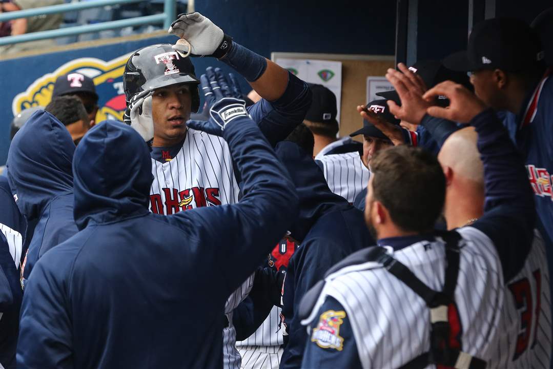 Steven-Moya-4-7-2016