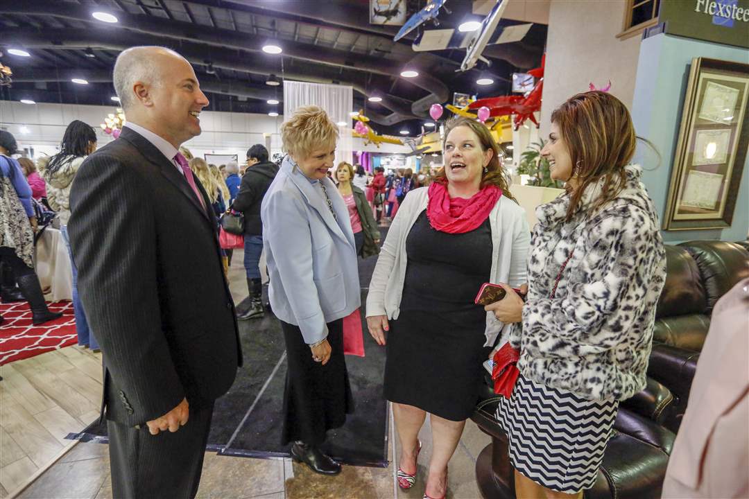 CTY-LADIESNIGHT11Oswald