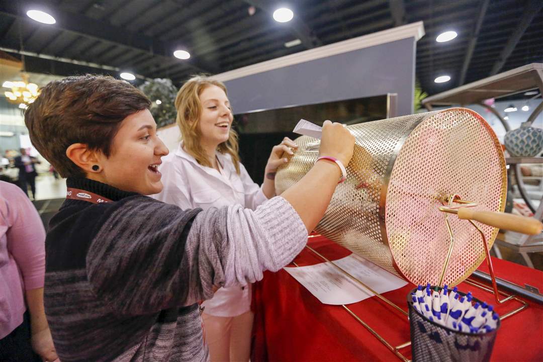 CTY-LADIESNIGHT11Raffle