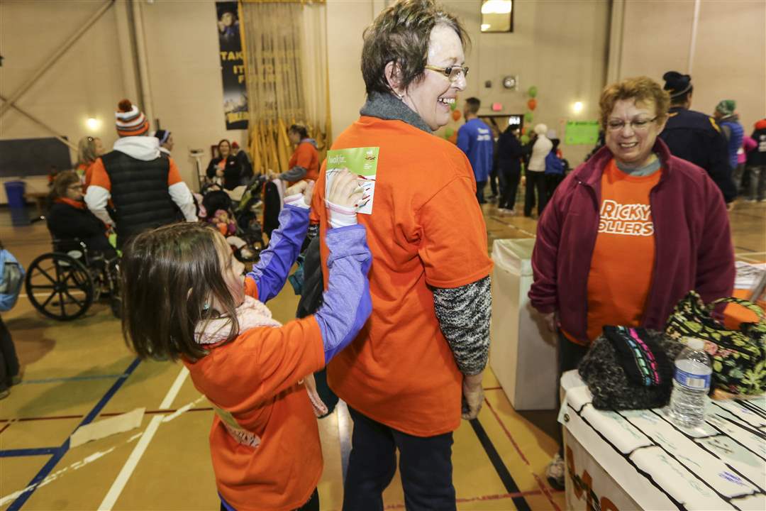 CTY-MSwalk11McCartney