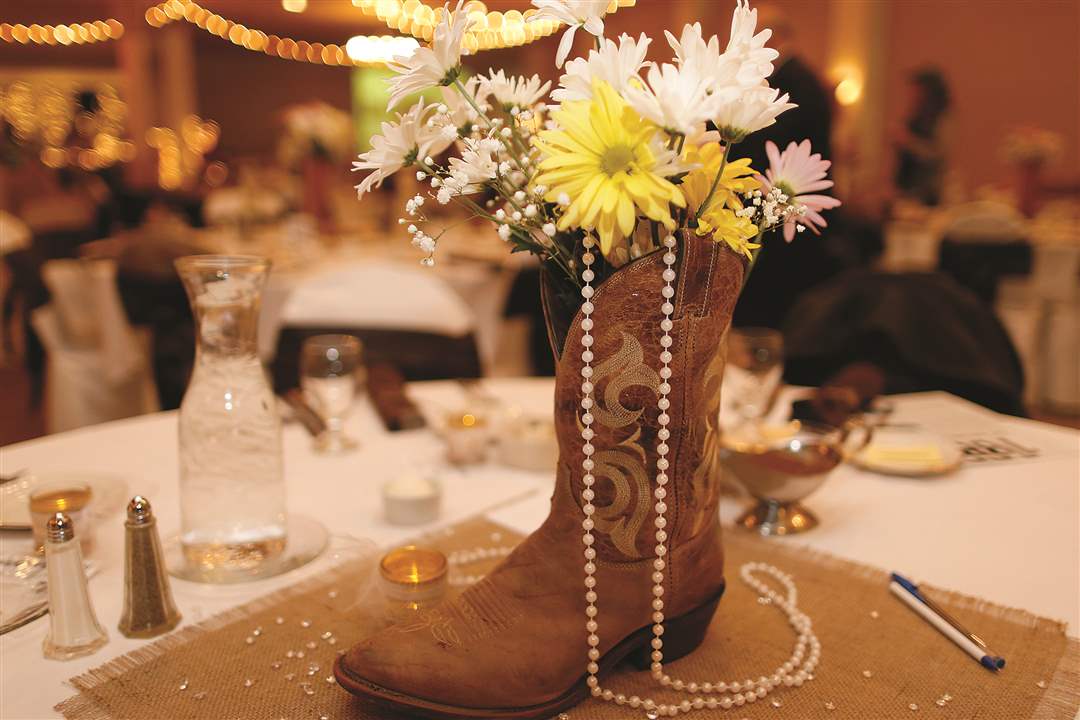 creative-table-piece-4-24