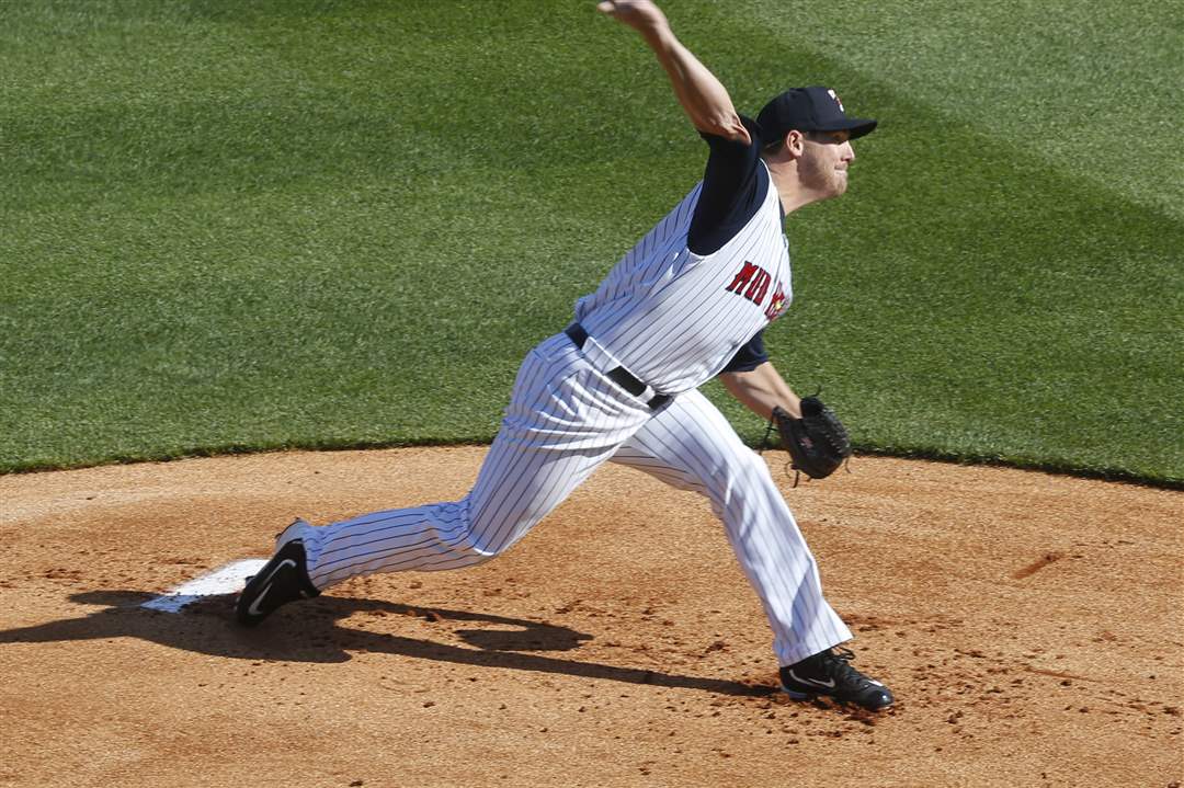 Warwick-Saupold-4-23