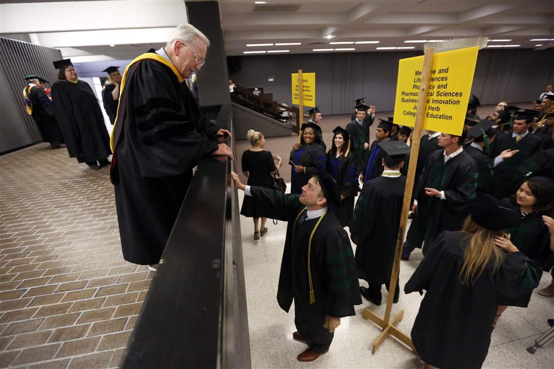 CTY-medgrad28-Manning