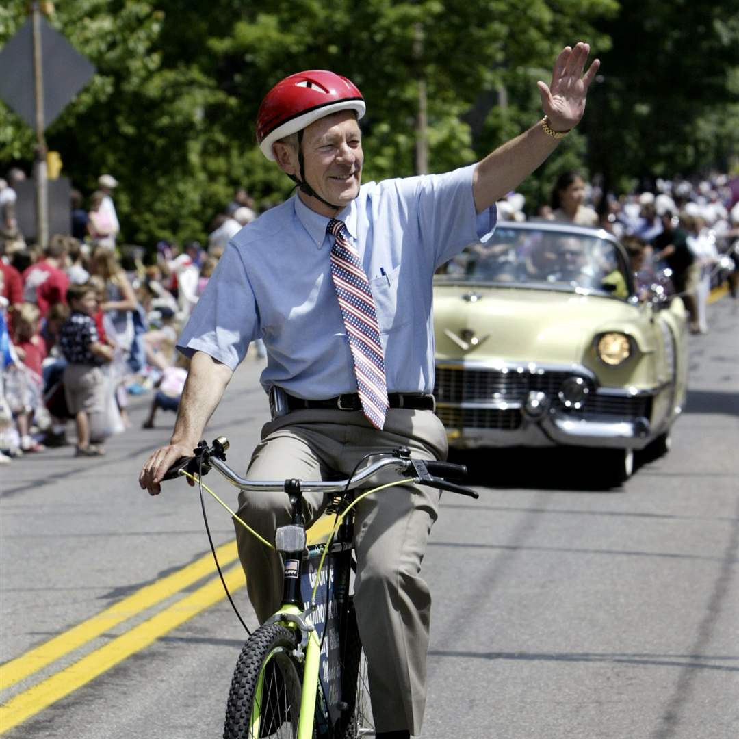 Voinovich-waves-6-12